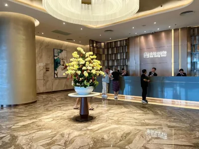 Lotus Alacarte Hạ Long Hotel – Photos 7